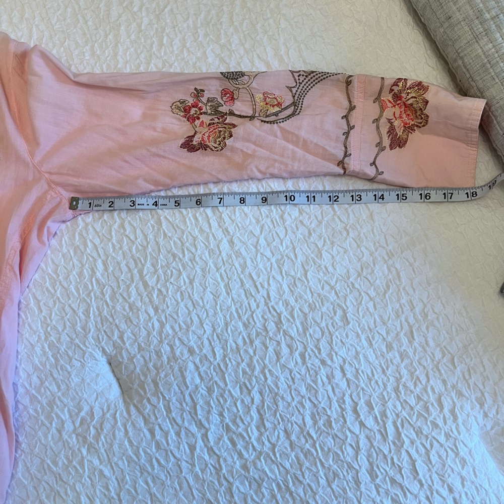 Pink embroidered button down shirt - Picture 9 of 10